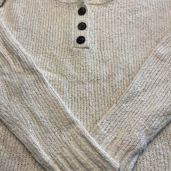 American Eagle cream sweater women’s size XS - Picture 2 of 6